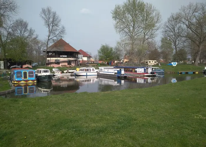 Rum i privatbostad Prazdninovy Dum Uhersky Ostroh